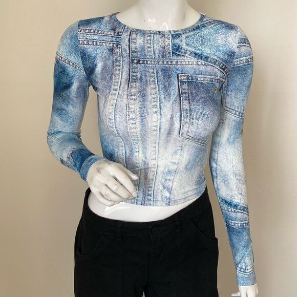 The Kript Sully Semi Sheer Mesh Denim Print Long Sleeve Fitted Crop Top - Picture 3 of 6